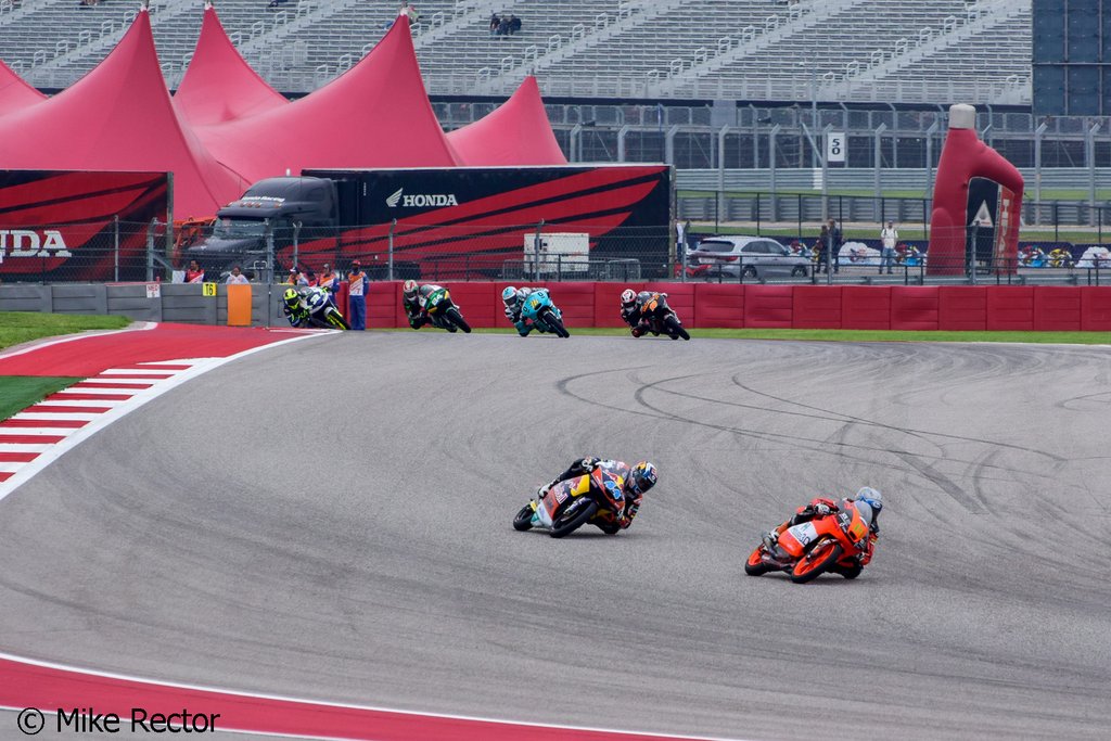 2015.04.11-Moto3 Practice (33).jpg