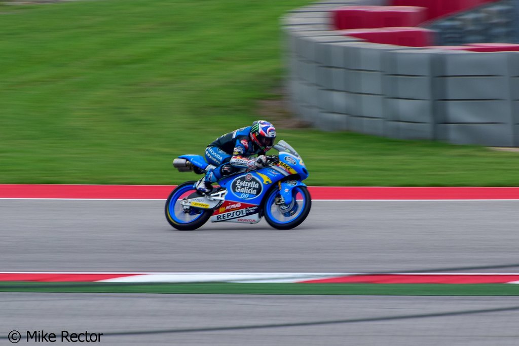 2015.04.11-Moto3 Practice (84).jpg